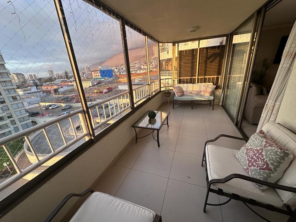 Depto 63, Edificio Amsterdam Apartamento